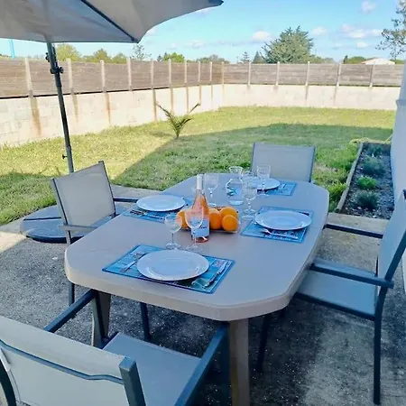 בית נופש Maison Familiale A Vairé