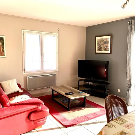 בית נופש Maison Familiale A Vairé